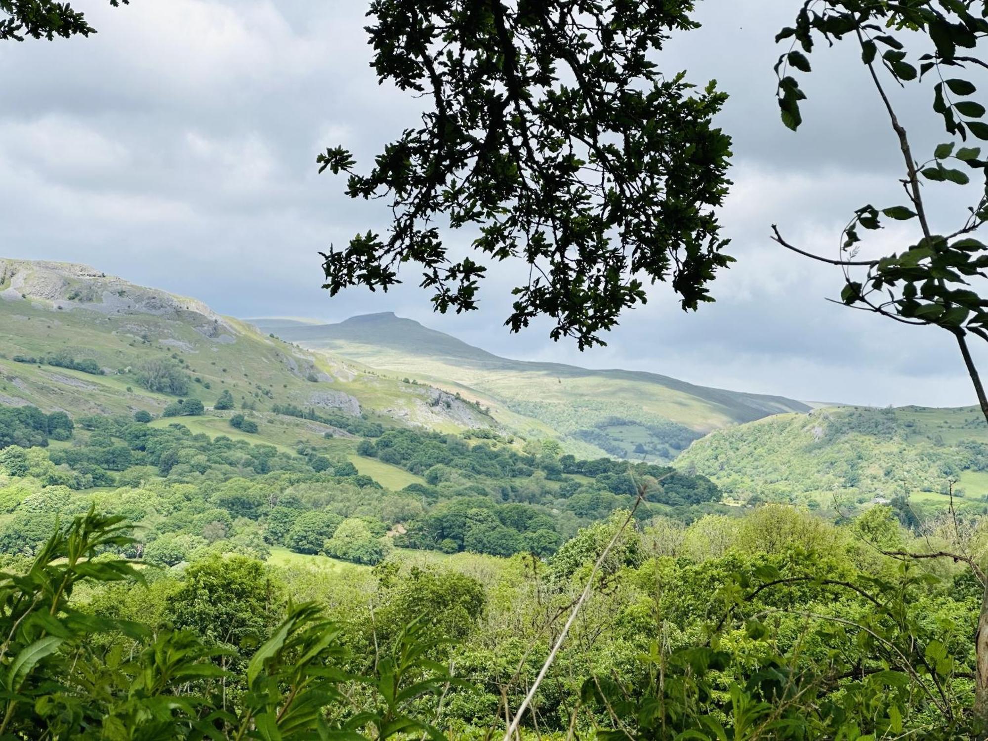 Entire Venue With Accommodation Sleeps Up To 19 - Waterfall Country Escape Wales Coelbren Exterior foto
